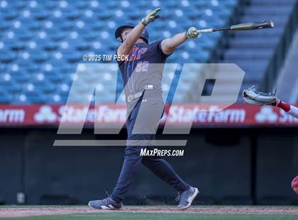 Thumbnail 3 in Santa Ana Valley vs. Rolling Hills Prep photogallery.