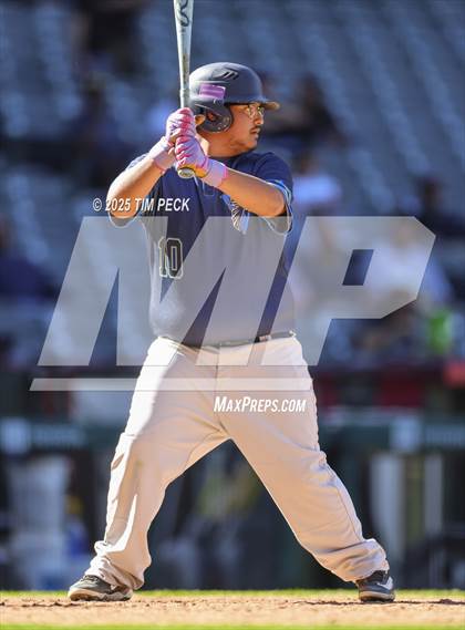 Thumbnail 1 in Santa Ana Valley vs. Rolling Hills Prep photogallery.