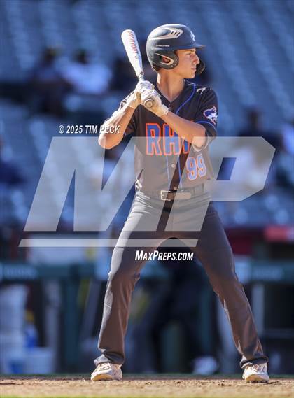 Thumbnail 2 in Santa Ana Valley vs. Rolling Hills Prep photogallery.
