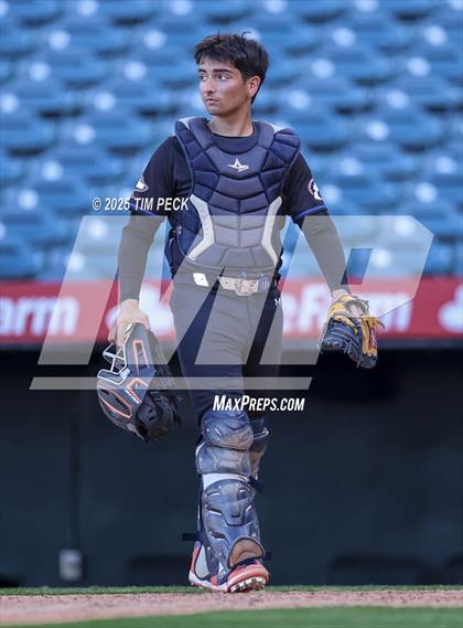 Thumbnail 3 in Santa Ana Valley vs. Rolling Hills Prep photogallery.