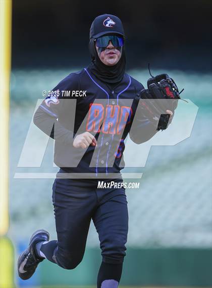 Thumbnail 1 in Santa Ana Valley vs. Rolling Hills Prep photogallery.