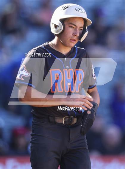 Thumbnail 2 in Santa Ana Valley vs. Rolling Hills Prep photogallery.