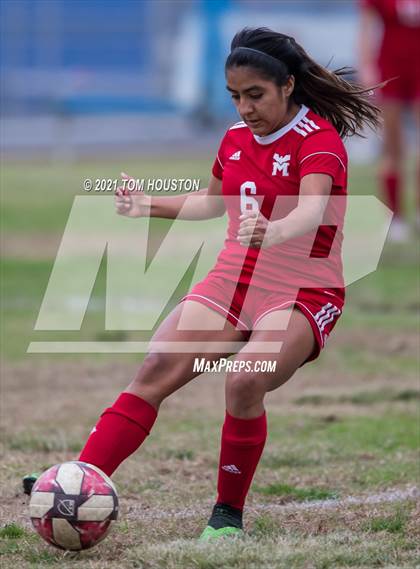 Thumbnail 2 in Gabrielino @ Marshall photogallery.