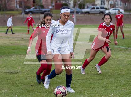 Thumbnail 2 in Gabrielino @ Marshall photogallery.
