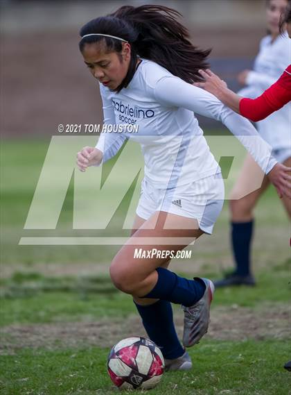 Thumbnail 2 in Gabrielino @ Marshall photogallery.