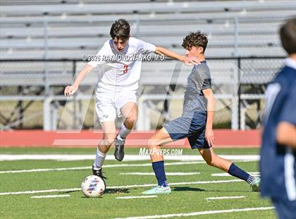 Thumbnail 1 in JV: Cardinal Mooney vs. Parrish Community photogallery.