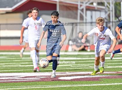 Thumbnail 1 in JV: Cardinal Mooney vs. Parrish Community photogallery.
