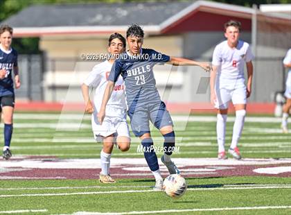 Thumbnail 1 in JV: Cardinal Mooney vs. Parrish Community photogallery.