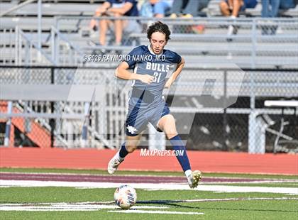 Thumbnail 1 in JV: Cardinal Mooney vs. Parrish Community photogallery.