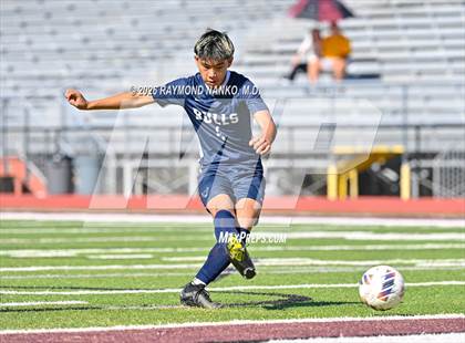 Thumbnail 2 in JV: Cardinal Mooney vs. Parrish Community photogallery.