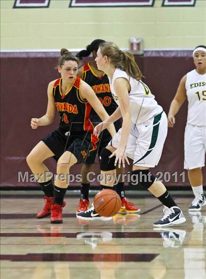 Thumbnail 1 in Edison vs. Etiwanda (Nike Tournament of Champions) photogallery.