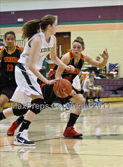 Thumbnail 2 in Edison vs. Etiwanda (Nike Tournament of Champions) photogallery.