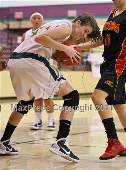 Thumbnail 3 in Edison vs. Etiwanda (Nike Tournament of Champions) photogallery.