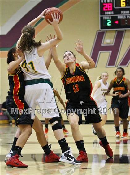Thumbnail 1 in Edison vs. Etiwanda (Nike Tournament of Champions) photogallery.