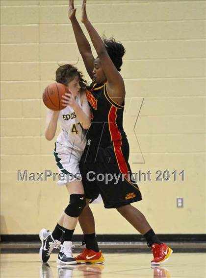 Thumbnail 3 in Edison vs. Etiwanda (Nike Tournament of Champions) photogallery.
