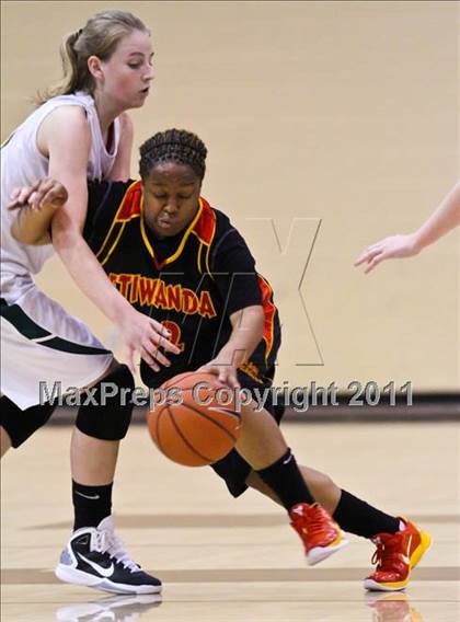 Thumbnail 1 in Edison vs. Etiwanda (Nike Tournament of Champions) photogallery.