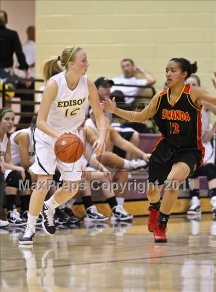 Thumbnail 2 in Edison vs. Etiwanda (Nike Tournament of Champions) photogallery.