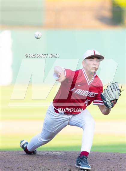 Thumbnail 2 in Walton vs Lowndes (GHSA 6A Final Game 1) photogallery.