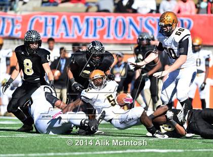 Thumbnail 2 in Clinton vs. Shelby (NCHSAA Class 2A Final) photogallery.
