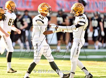 Thumbnail 2 in Clinton vs. Shelby (NCHSAA Class 2A Final) photogallery.