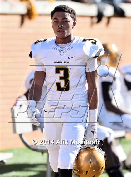 Thumbnail 3 in Clinton vs. Shelby (NCHSAA Class 2A Final) photogallery.