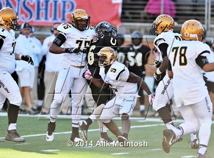 Thumbnail 3 in Clinton vs. Shelby (NCHSAA Class 2A Final) photogallery.
