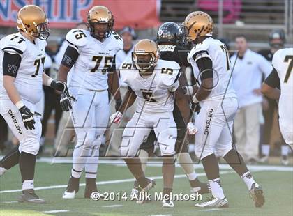 Thumbnail 1 in Clinton vs. Shelby (NCHSAA Class 2A Final) photogallery.