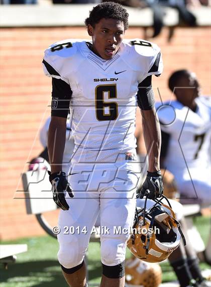 Thumbnail 1 in Clinton vs. Shelby (NCHSAA Class 2A Final) photogallery.