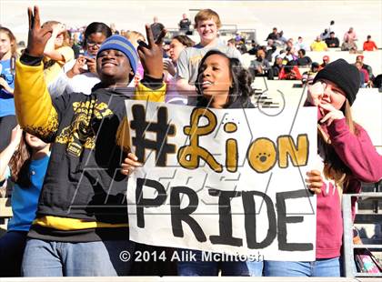 Thumbnail 1 in Clinton vs. Shelby (NCHSAA Class 2A Final) photogallery.