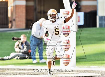 Thumbnail 2 in Clinton vs. Shelby (NCHSAA Class 2A Final) photogallery.