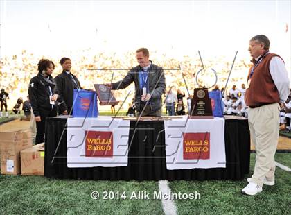 Thumbnail 1 in Clinton vs. Shelby (NCHSAA Class 2A Final) photogallery.