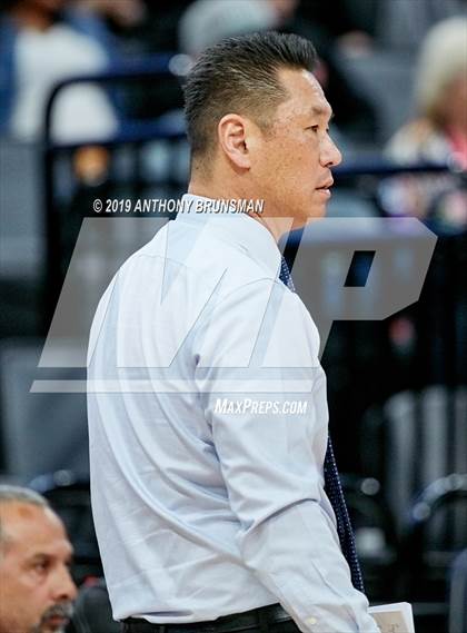 Thumbnail 3 in Rosary Academy vs. Bishop O'Dowd (CIF State D1 Final) photogallery.