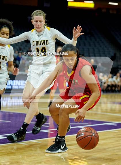 Thumbnail 1 in Rosary Academy vs. Bishop O'Dowd (CIF State D1 Final) photogallery.