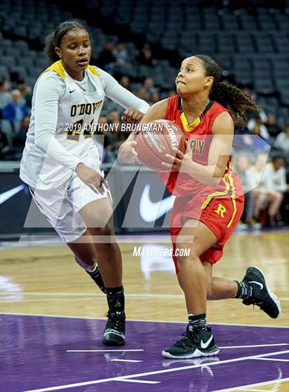 Thumbnail 3 in Rosary Academy vs. Bishop O'Dowd (CIF State D1 Final) photogallery.