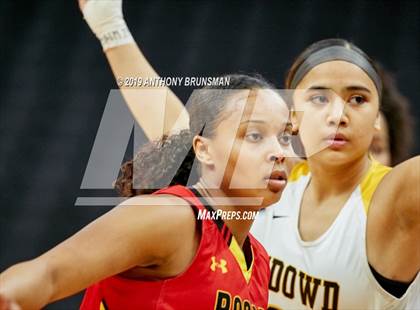 Thumbnail 2 in Rosary Academy vs. Bishop O'Dowd (CIF State D1 Final) photogallery.