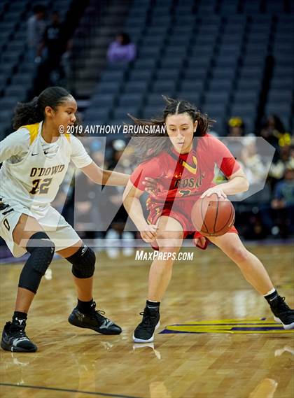Thumbnail 2 in Rosary Academy vs. Bishop O'Dowd (CIF State D1 Final) photogallery.