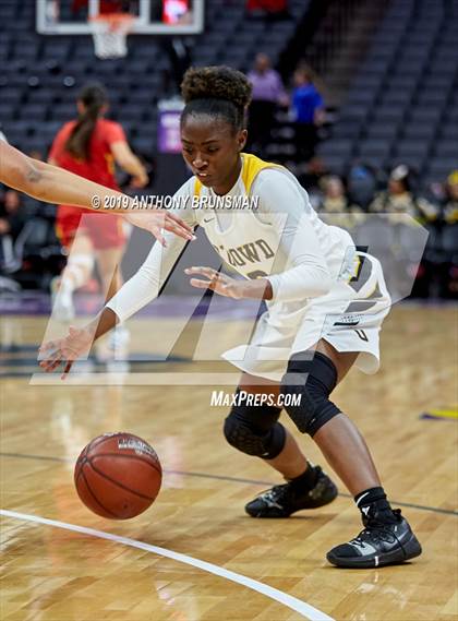Thumbnail 1 in Rosary Academy vs. Bishop O'Dowd (CIF State D1 Final) photogallery.