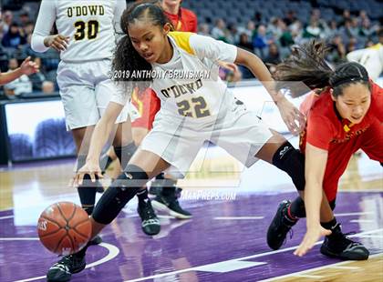 Thumbnail 3 in Rosary Academy vs. Bishop O'Dowd (CIF State D1 Final) photogallery.