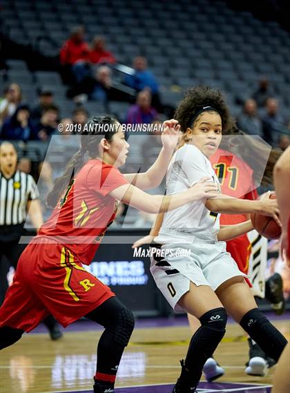 Thumbnail 2 in Rosary Academy vs. Bishop O'Dowd (CIF State D1 Final) photogallery.