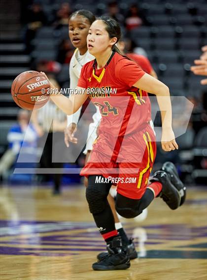 Thumbnail 3 in Rosary Academy vs. Bishop O'Dowd (CIF State D1 Final) photogallery.