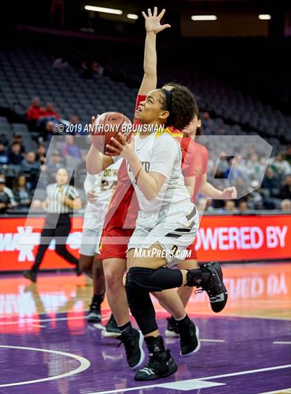 Thumbnail 1 in Rosary Academy vs. Bishop O'Dowd (CIF State D1 Final) photogallery.