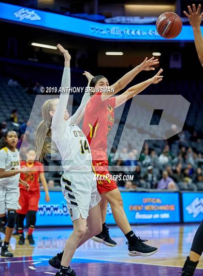 Thumbnail 3 in Rosary Academy vs. Bishop O'Dowd (CIF State D1 Final) photogallery.