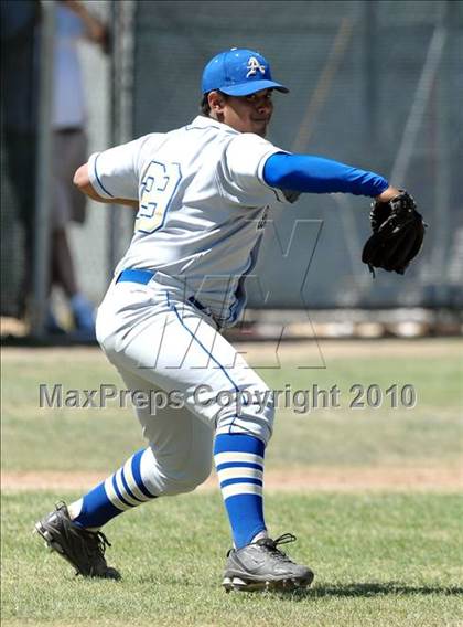 Thumbnail 3 in Bishop Amat vs. Palos Verdes Peninsula (Diamond Sports National Classic) photogallery.