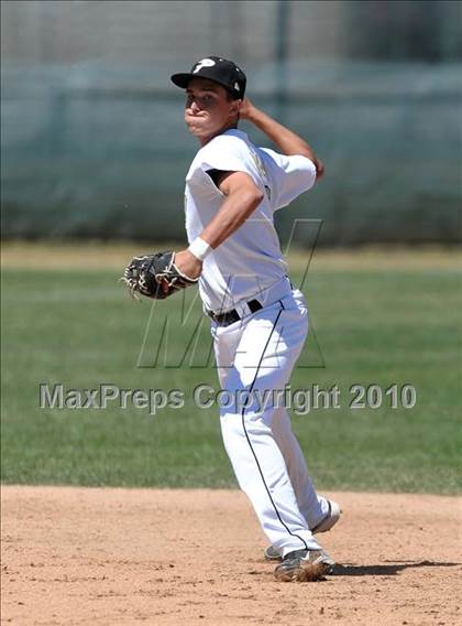 Thumbnail 3 in Bishop Amat vs. Palos Verdes Peninsula (Diamond Sports National Classic) photogallery.