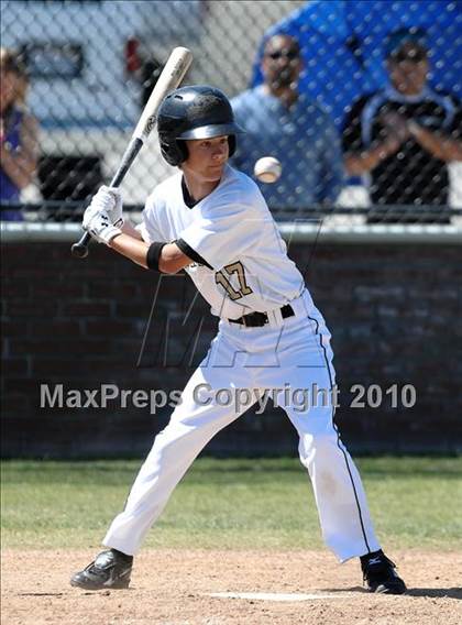 Thumbnail 2 in Bishop Amat vs. Palos Verdes Peninsula (Diamond Sports National Classic) photogallery.