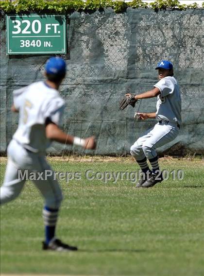 Thumbnail 3 in Bishop Amat vs. Palos Verdes Peninsula (Diamond Sports National Classic) photogallery.