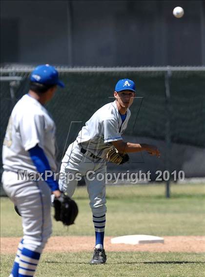 Thumbnail 1 in Bishop Amat vs. Palos Verdes Peninsula (Diamond Sports National Classic) photogallery.