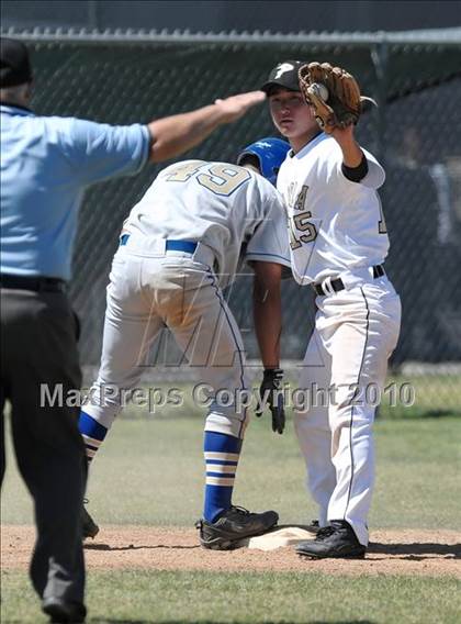 Thumbnail 2 in Bishop Amat vs. Palos Verdes Peninsula (Diamond Sports National Classic) photogallery.