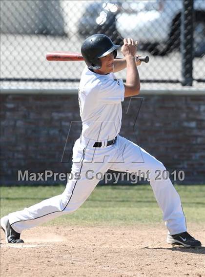 Thumbnail 2 in Bishop Amat vs. Palos Verdes Peninsula (Diamond Sports National Classic) photogallery.