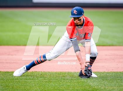 Thumbnail 3 in Auburn Mountainview vs. Eastside Catholic <B<Duplicate Gallery</B> photogallery.